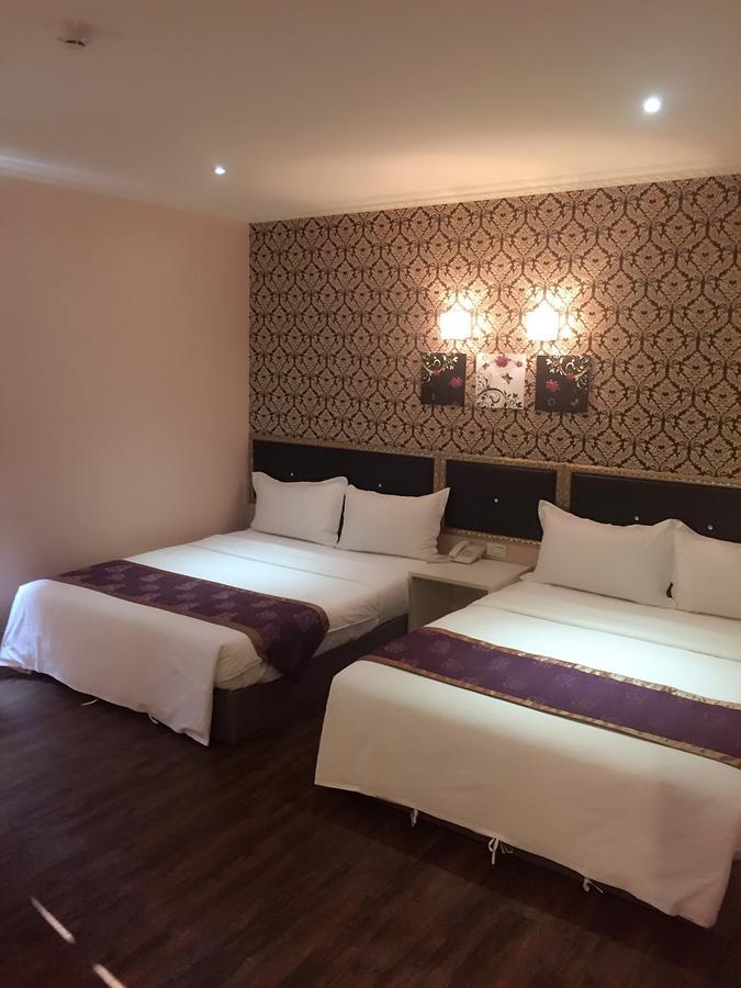 Jungle City Motel Chiayi Buitenkant foto